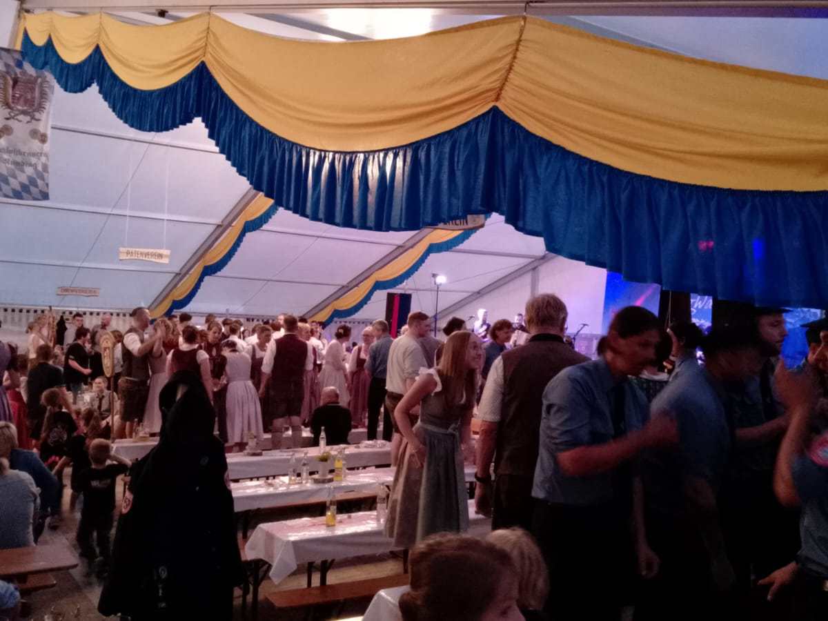 Subindo nos Bänke – Cultura, festa e aprendizado de&nbsp;alemão